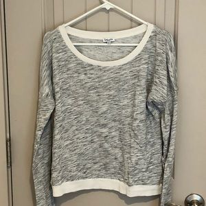 Splendid pull over sweatshirt
